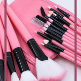 24 LÜ PEMBE RENKLİ DERİ ÇANTALI MAKYAJFIRÇA SETİ